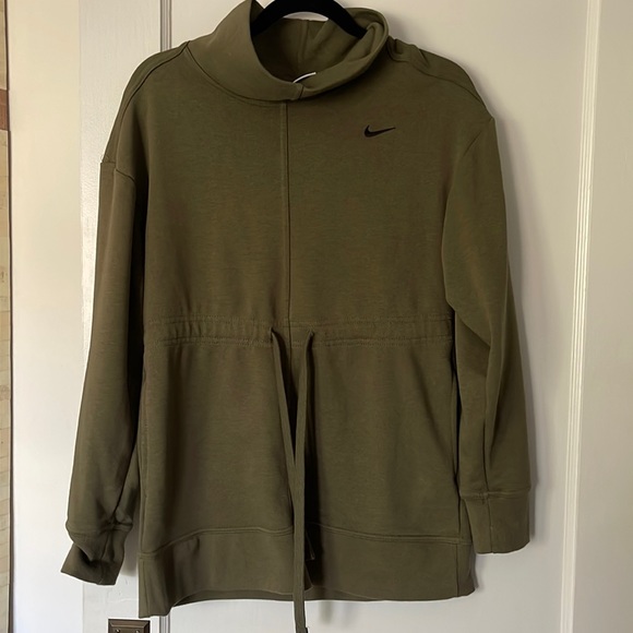 Nike sweatshirt - Picture 1 of 3